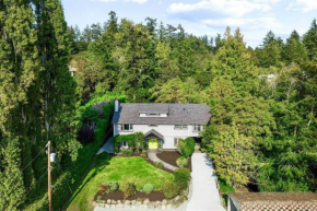 Urban Oasis with stream whole House on 1.3 Acres